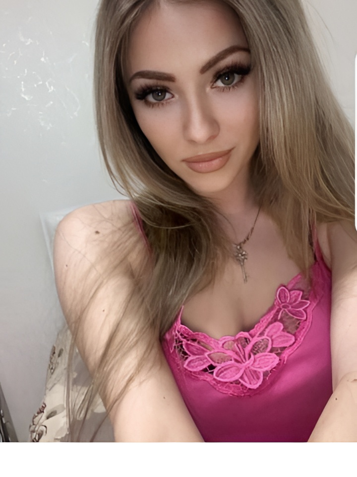 Рената привлекательная девушка из Челябинска цена от 4000 руб