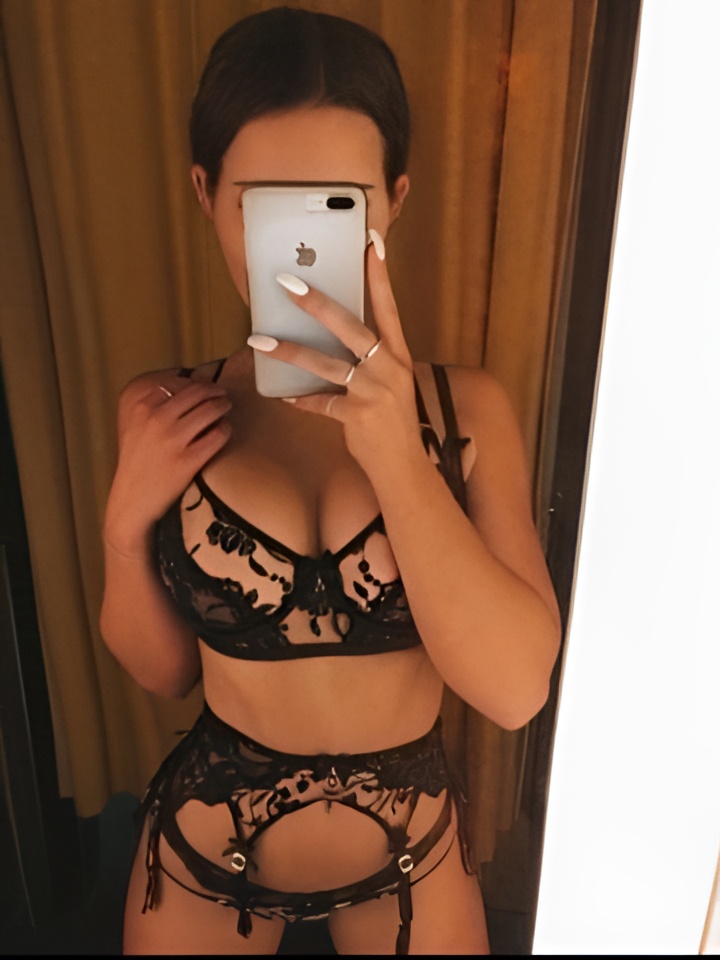 Розалия привлекательная девушка из Челябинска цена от 4000 руб