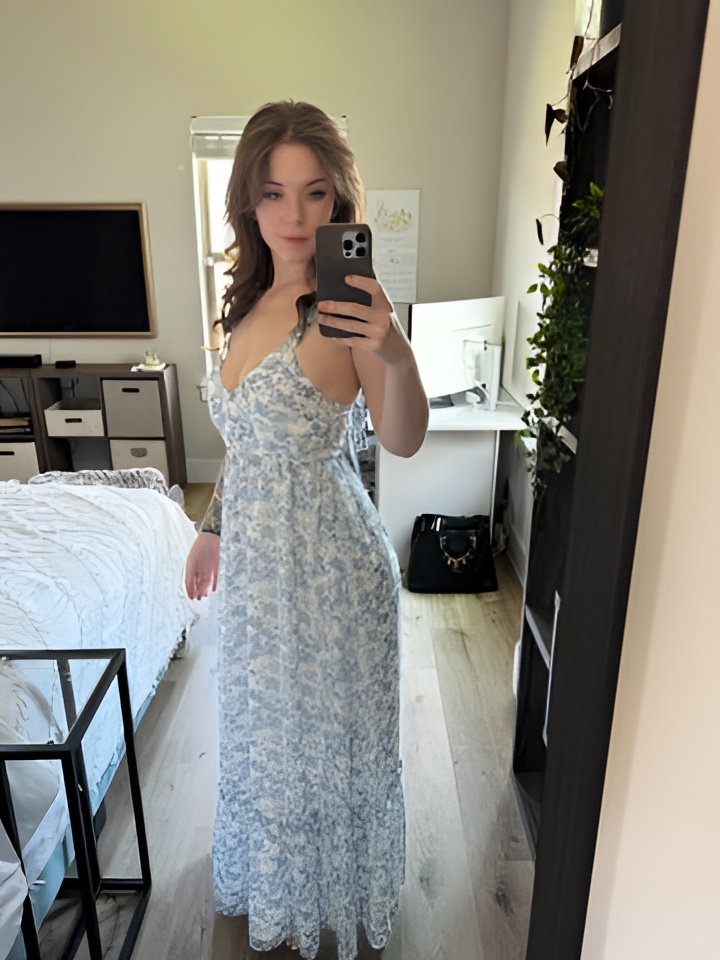 Индивидуалка Юна, доступна для личного знакомства от 2000 руб