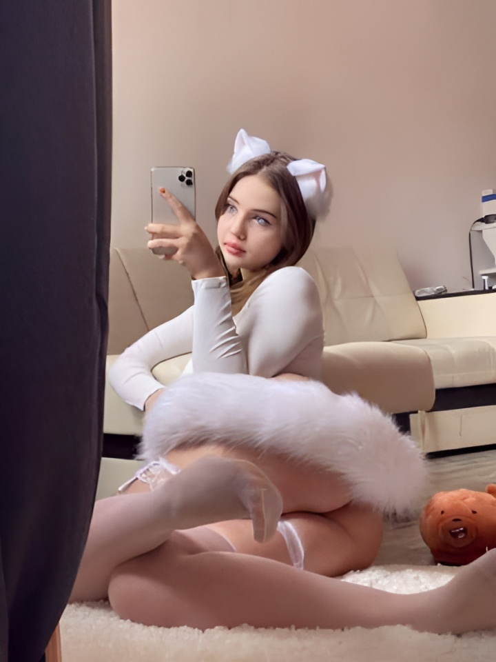 Индивидуалка Флора, доступна для личного знакомства от 5000 руб